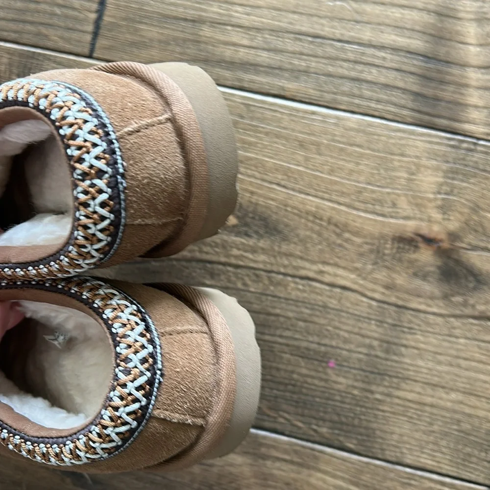 UGG *new* size